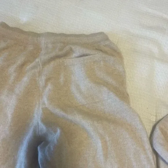 GOBI beige cashmere women’s lounge set, size XS - Picture 7 of 11